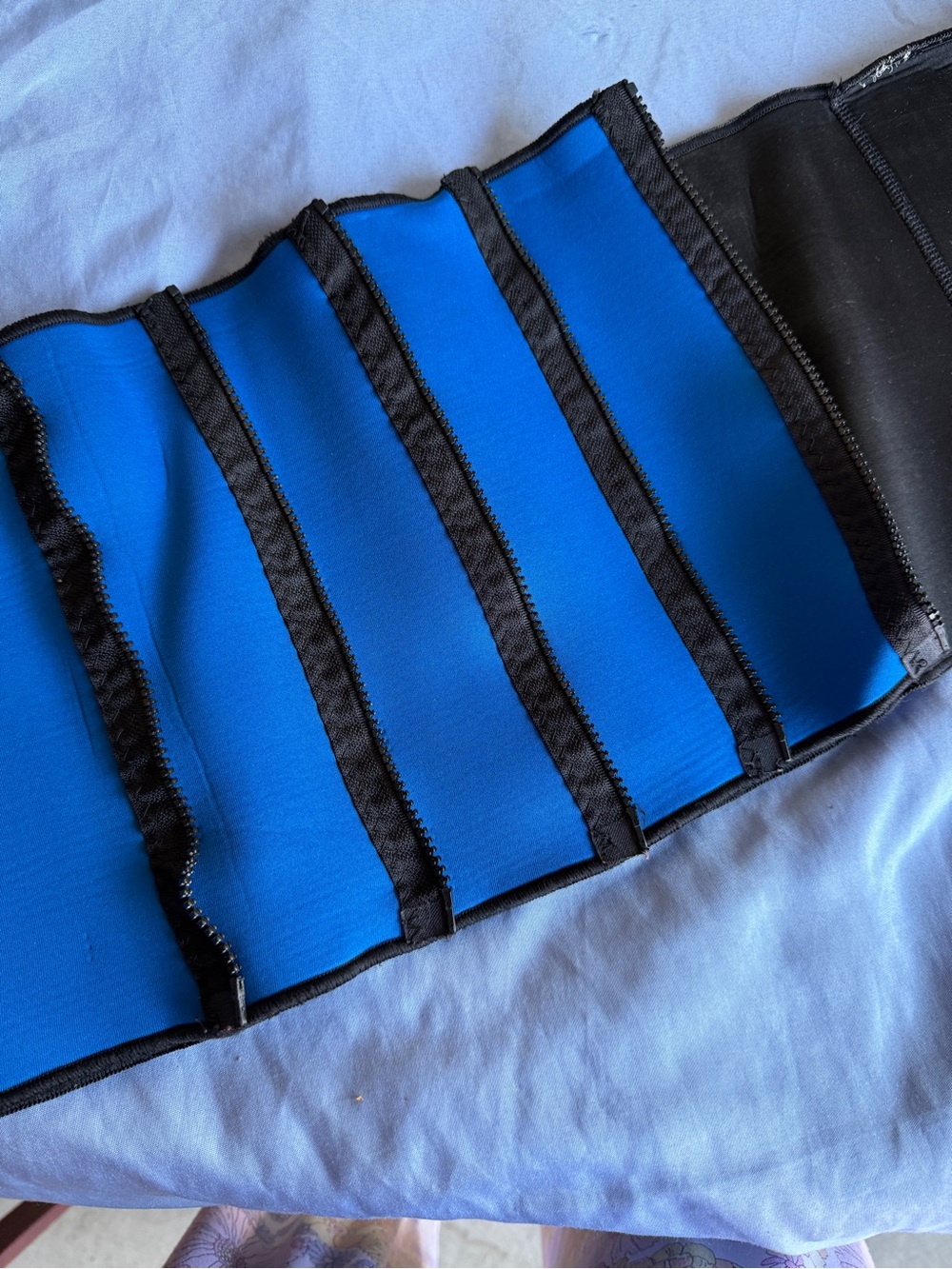 Blue Adjustable Waist Trimmer Belt - Picture 4 of 5
